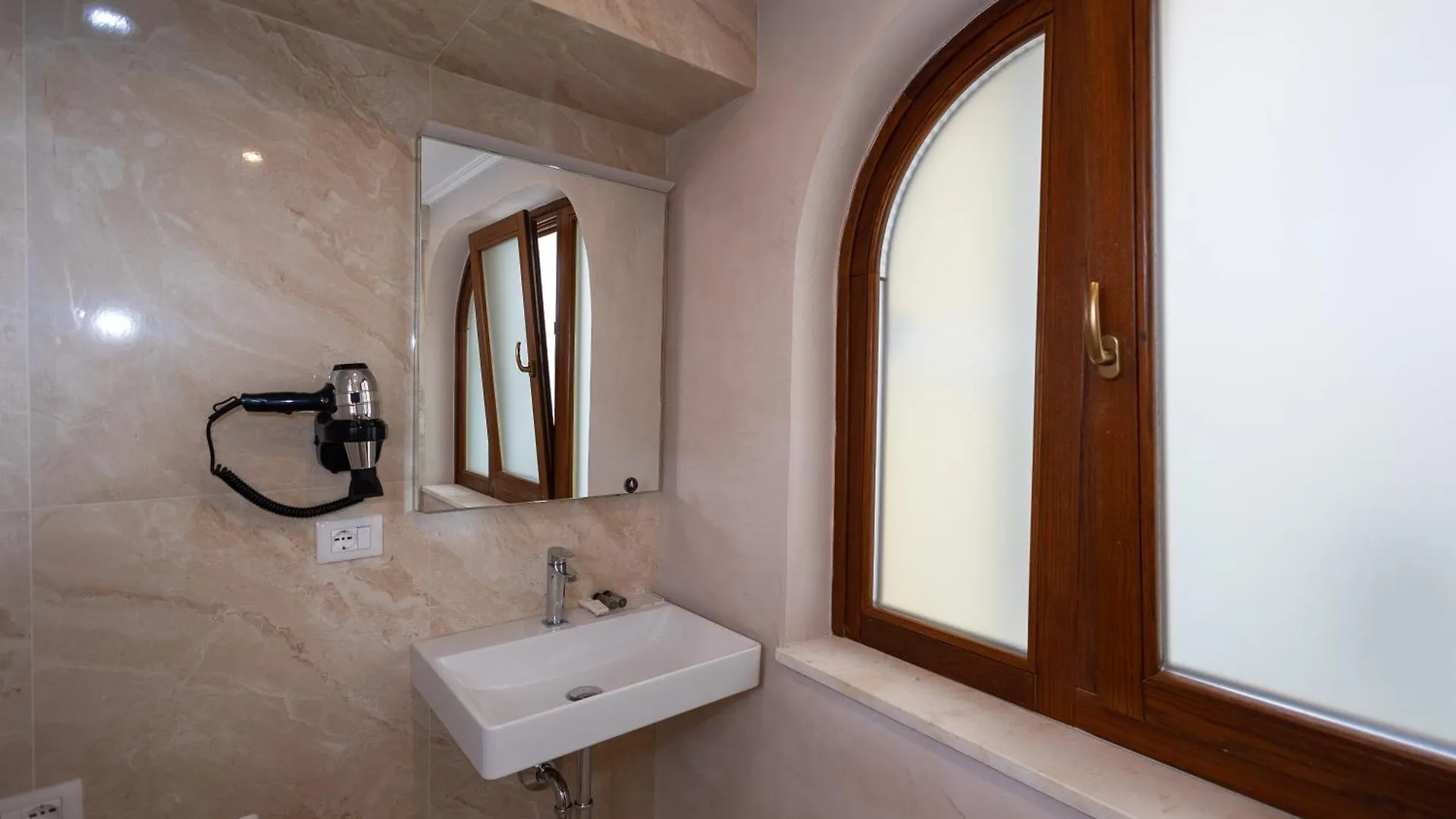 Boutique Hotel Vila 101 Tirana 0*,  Albanie